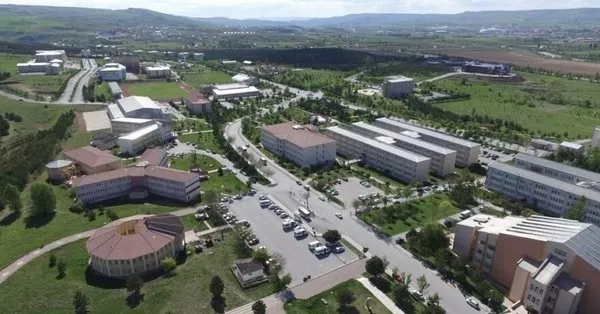 sivas cumhuriyet universitesi 29 arastirma gorevlisi ve ogretim gorevlisi aliyor takvim