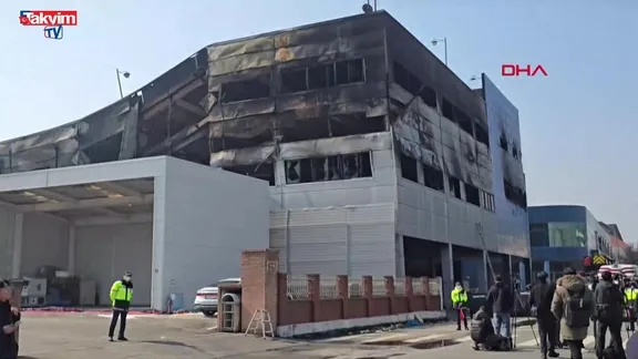 Güney Kore’de fabrikada yangın: 14 ölü 59 yaralı!