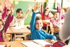 Okullarda uyum haftası başladı: 1. ve 5. sınıf öğrencileri dersbaşı yaptı, kamu çalışanı velilere 3 saat izin verildi