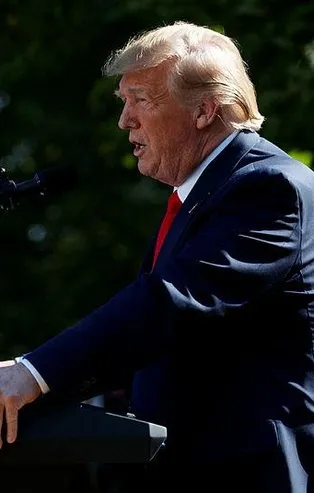 ABD'de kasırga alarmı! Başkan Trump ziyaretini iptal etti!
