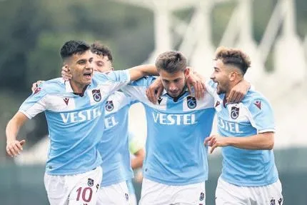 abdullah-avcinin-zor-tercihi-trabzonspor-haberleri-1634949888993.jpeg Abdullah Avcı'nın zor tercihi (Trabzonspor haberleri)-4
