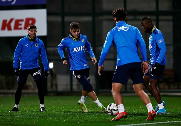 fenerbahce-hatayspor-canli-mac-izle-fenerbahce-atakas-hatayspor-maci-canli-izle-bedava-kesintisiz-sifresiz-1645372089432.jpg Fenerbahçe - Hatayspor canlı maç izle! Fenerbahçe Atakaş Hatayspor maçı canlı izle bedava kesintisiz şifresiz!-3