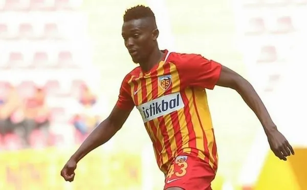 Beşiktaş'tan Bernard Mensah bombası! Ganalı orta saha Kartal oldu-1