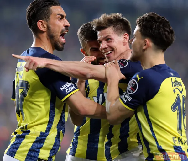 Fenerbahçe - Galatasaray derbisinden ekrana yansımayan kareler! Nefes kesen mücadele... - 43