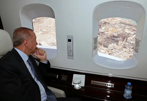 son-dakika-baskan-erdogan-akkuyu-nukleer-guc-santralinde-1660070891911.jpg SON DAKİKA | Başkan Erdoğan Akkuyu Nükleer Güç Santralinde incelemelerde bulundu-2