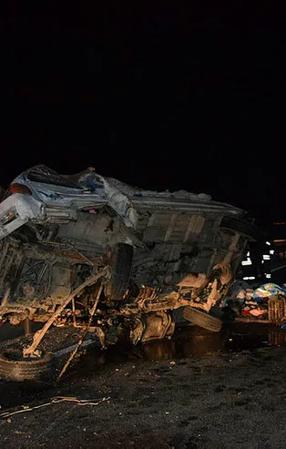 Ankara - Konya karayolunda korkunç kaza! Anne kız yaşamını yitirdi! 5 yaralı