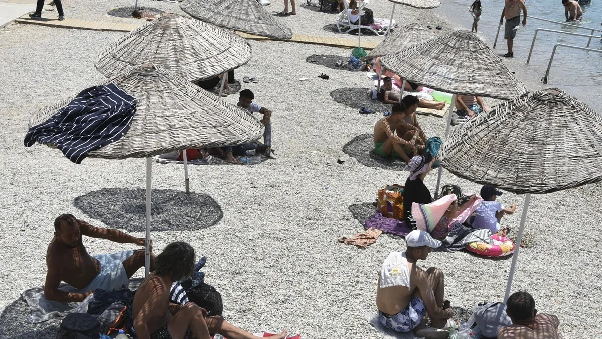 Bodrum’da fahiş fiyatların dibine vurdular! Özel plaj 3 bin TL, lahmacun 1000 TL | Tatile çıkmak cep yakıyor!