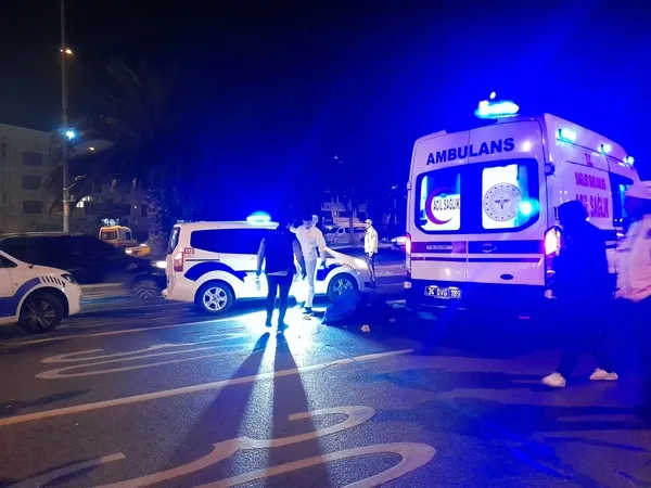 1682911104155.jpg Fatih'te otomobilin çarptığı yaya hayatını kaybetti! Sürücü durmadan kaçtı-4