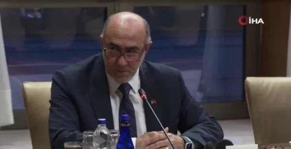 baskan-recep-tayyip-erdogandan-kritik-kabuller-cezayir-disisleri-bakani-ahmed-attaf-ve-abd-musluman-organizasy-1694031005215.jpeg Başkan Erdoğan, ABD Müslüman Organizasyonları Konseyi'ni Cumhurbaşkanlığı Külliyesi'nde kabul etti-8