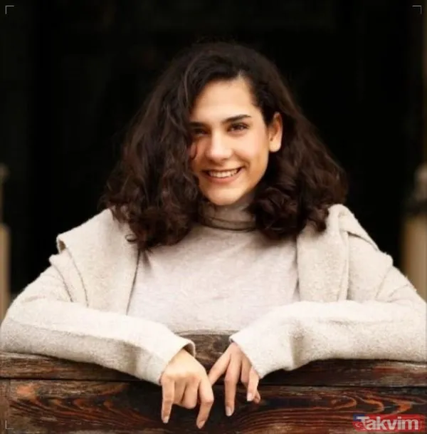 Fahriye Evcen ile Gökçe Bahadır’ın biricik kardeşiydi! Yaprak Dökümü’nün Ayşe’si Şebnem Ceceli’nin son hali olay! "Buse Varol sandım" - 27