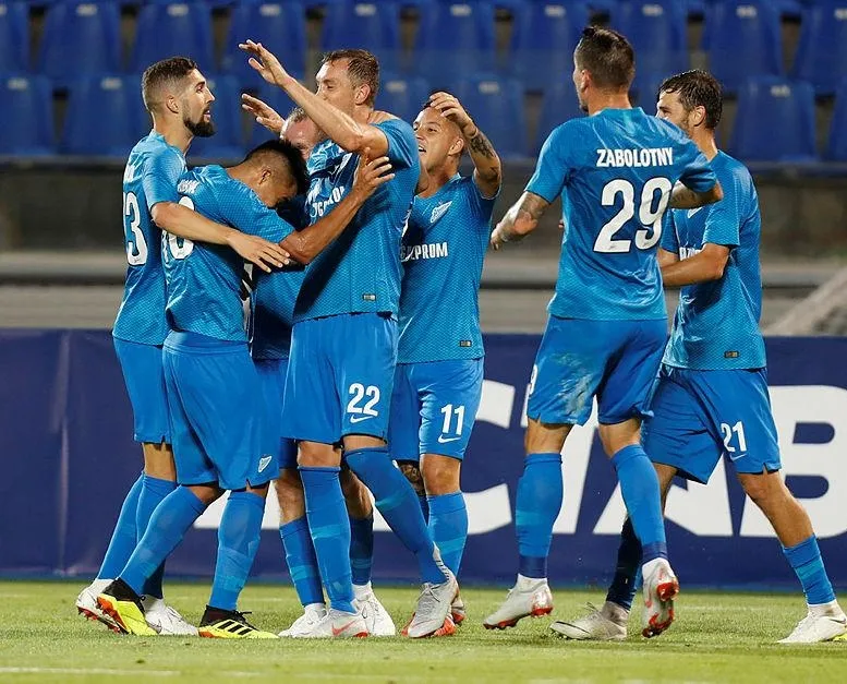 Zenit 4 yediği Minsk’i 8-1’lik skorla eledi