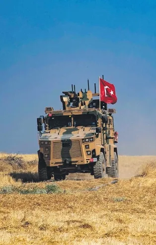Mehmetçik, Barış Pınarı Harekatı için dualarla uğurlandı