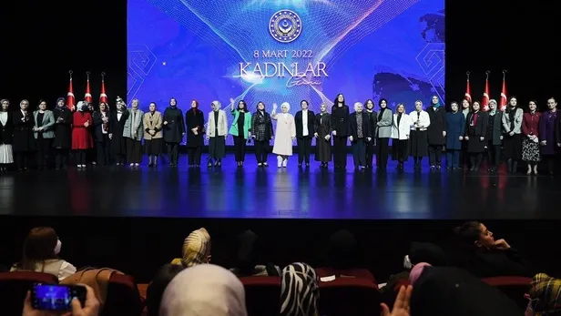 Başkan Recep Tayyip Erdoğan'ın eşi Emine Erdoğan'dan 8 Mart mesajı-1