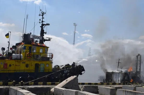 kremlinden-kritik-aciklama-odessa-limanindaki-saldiri-tahil-sevkiyatini-etkileyecek-mi-1658744274793.jpg Kremlin'den kritik açıklama: Odessa limanındaki saldırı tahıl sevkiyatını etkileyecek mi?-3