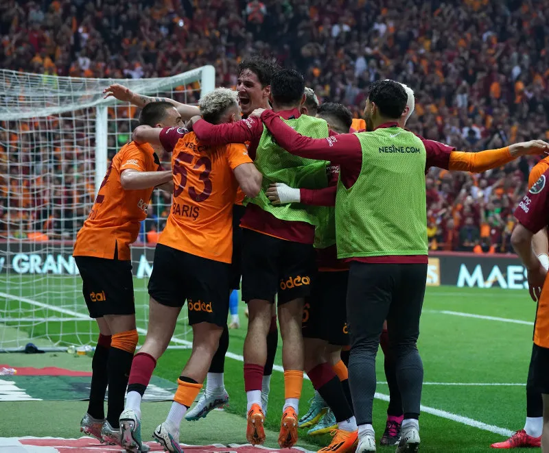 Galatasaray'da şok ayrılık! Eski takımına dönüyor - 4