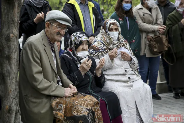 Başak Cengiz'in ailesi en acı bayramı yaşıyor! Aile mezara koştu: Annenin acı feryadı - 4
