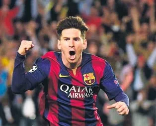 Hem rekor hem belini kırdı