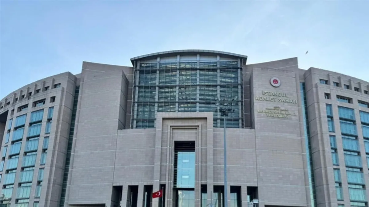 ibb-davasinda-7-saniga-tahliye-46-sanigin-tutuklulugu-suruyor-1792266579016.jpeg İBB davasında 7 sanığa tahliye! Ekrem İmamoğlu’nun tutukluluğu sürecek-2
