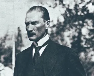 10 Kasım 1938! Büyük Önder Mustafa Kemal Atatürk'ün ölümü nedeniyle hüzün ve duygu yüklü 1938 manşetleri...