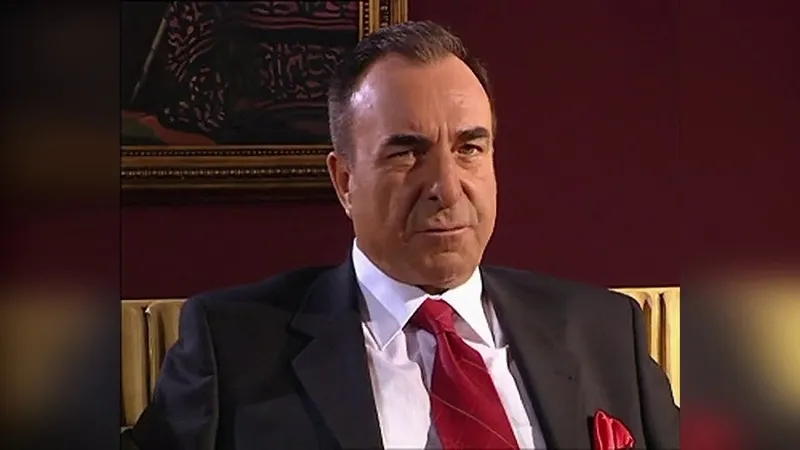 kurtlar-vadisinde-mehmet-karahanli-ile-polat-alemdar-baba-ogul-oldugunu-ogrendikten-sonra-karsilassaydi-neler-1710164004024.jpg Mehmet Karahanlı ile Polat Alemdar baba oğul olduğunu öğrendikten sonra karşılaşsaydı Kurtlar Vadisi senaryosu nasıl devam ederdi?-7