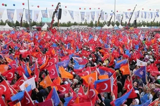 AK Parti'nin 2023 yol haritası belli oldu! Hedef Z kuşağı!