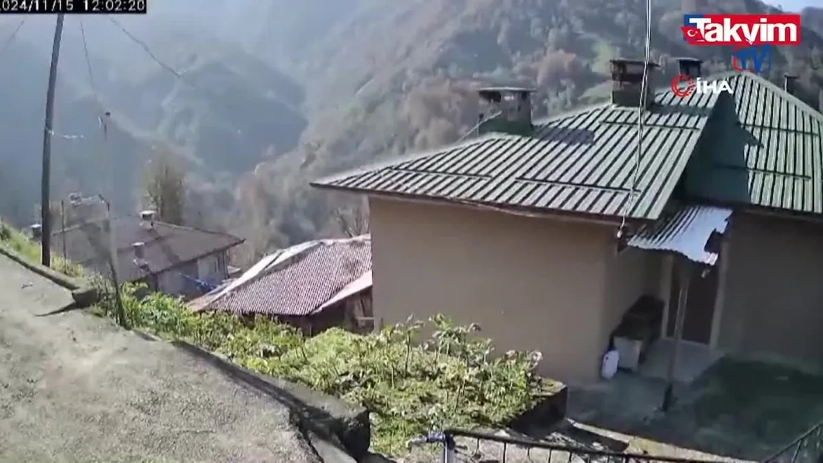 Rize'de deprem anı kamerada