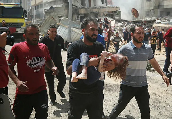 isgalci-teroristler-insanlik-sucu-isliyor-israil-gazzeyi-vurdu58-cocuk-34-kadin-192-sehit-1621180635123.jpg İşgalci teröristler insanlık suçu işliyor! İsrail, Gazze'yi vurdu: 58 çocuk, 34 kadın 192 şehit-2