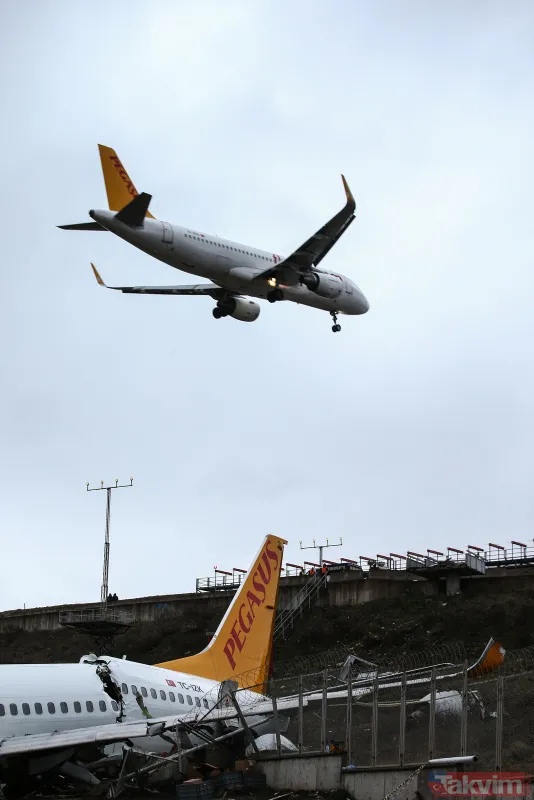 Sabiha Gökçen'deki uçak kazasından dehşet veren kareler - 27