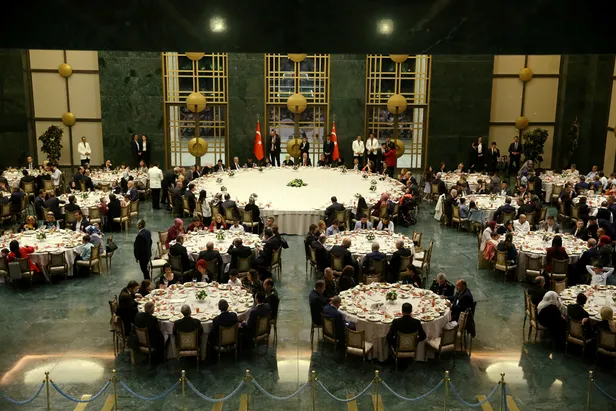 Başkan Recep Tayyip Erdoğan şehit aileleriyle iftarda buluştu-1