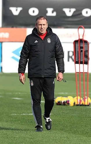 Besiktaş’ta tatlı kriz! Sakatlar geri dönünce Avcı 11’i seçmekte zorlanıyor