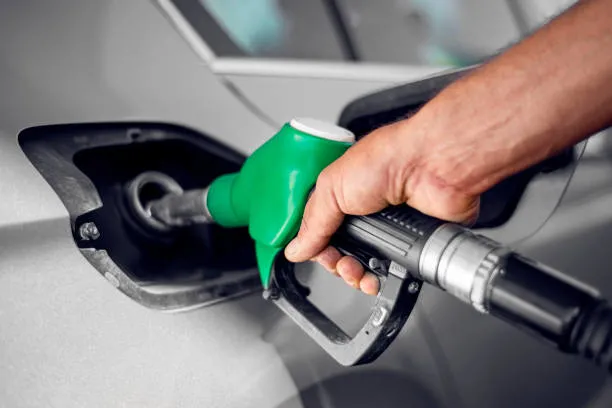 akaryakit-fiyatlari-25-ocak-2024-benzine-motorine-mazota-indirim-zam-geldi-mi-istanbul-ankara-izmir-il-il-gunc-1706121843909.jpg 25 Ocak 2024 benzine, motorine (mazota) İNDİRİM-ZAM geldi mi? AKARYAKIT FİYATLARI ⛽ İstanbul, Ankara, İzmir il il güncel liste...-2