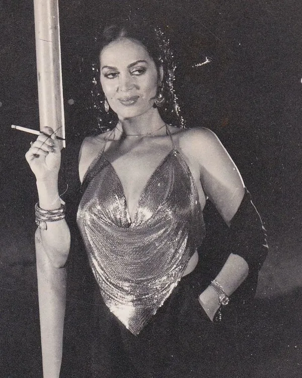 Hande Erçel’in Coachella’da giydiği kıyafette Türkan Şoray detayı-2