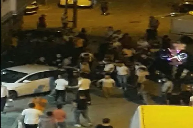 Son dakika: Esenyurt'ta iki grup arasında silahlı kavga