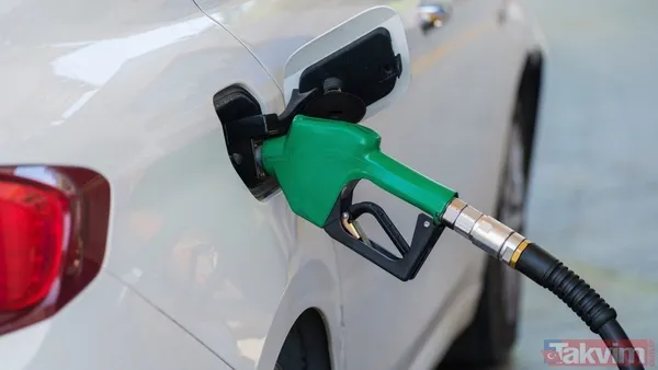 Petrol Fiyatlarındaki Düşüşle Birlikte, Benzine Yapılan 1 Lira 15 Kuruşluk İndirimin Ardından Gece Yarısından İtibaren Geçerli Olacak Şekilde 2,06 Tl'lik Bir...