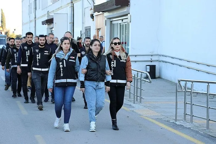 CHP'li Adana Büyükşehir Belediyesi'ne rüşvet ve ihale operasyonu: 10 şüpheli adliyede-2