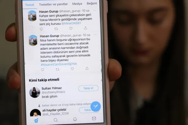 mustehcen-goruntulerini-cekip-ozgecan-aslan-gibi-oldurmekle-tehdit-eden-eski-sevgilisinin-tutuklanmasini-istiyor-1618818529075.jpg Mersin'de yaşayan N.P. kendisinin müstehcen görüntülerini çeken eski sevgilisi H.G.'nin tutuklanmasını istiyor: Özgecan Aslan gibi olmak istemiyorum-6