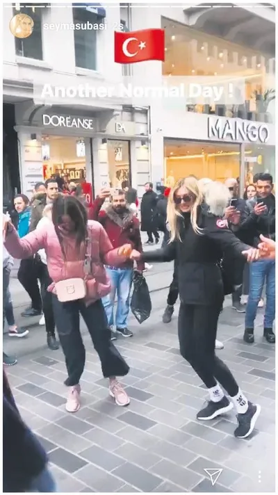 Şeyma Subaşı Taksim'de halay çekti, sosyal medyada alay konusu oldu-2