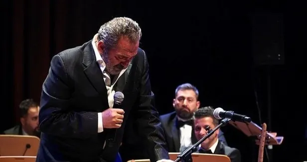 yavzuy-bingolun-annesi-sahsenem-baci-neden-oldu-yavuz-bingolun-annesi-sahsenem-baci-kimdir-sahsenem-baci-hasta-1655213418247.jpg Yavuz Bingöl’ün annesi Şahsenem Bacı neden öldü? Şahsenem Bacı kimdir, kaç yaşında, hastalığı neydi?-3