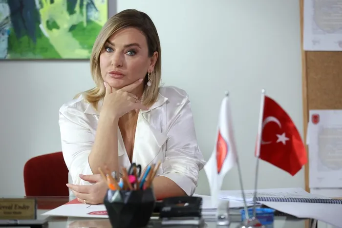 kardeslerim-106-bolum-fragmani-yayinlandi-ogulcan-korkutuk-asik-1700646703889.jpg Kardeşlerim 106. bölüm fragmanı yayınlandı: Oğulcan körkütük aşık!-4
