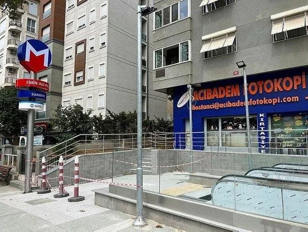 son-dakika-istanbullunun-cani-tehlikede-vezneciler-metro-istasyonunda-yangin-1694187952117.jpeg Güngören'de tramvay İmamoğlu ile İstanbul raydan çıktı! İlk günden öğrenciler derse yetişemedi: Ongun'dan "Büyükşehir Çalışıyor" pişkinliği-8