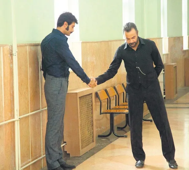 atvnin-sevilen-dizisi-bir-zamanlar-cukurova-yine-reytinglerde-zirveye-oturdu-1605306828553.jpeg atv'nin sevilen dizisi Bir Zamanlar Çukurova yine reytinglerde zirveye oturdu!-2