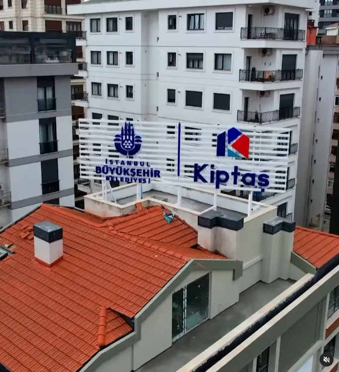 chpli-ibbde-yolsuzluk-carki-git-gide-buyuyor-1-milyar-200-milyon-lira-dovize-cevrildi-70-kiptas-dairesi-chpli-1743797875060.jpeg CHP'li İBB'de yolsuzluk çarkı git gide büyüyor! 1 milyar 200 milyon lira dövize çevrildi 70 KİPTAŞ dairesi CHP'li delegelere dağıtıldı!-3