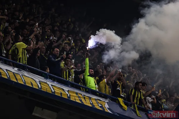 Fenerbahçe - Galatasaray derbisinden ekrana yansımayan kareler! Nefes kesen mücadele... - 23