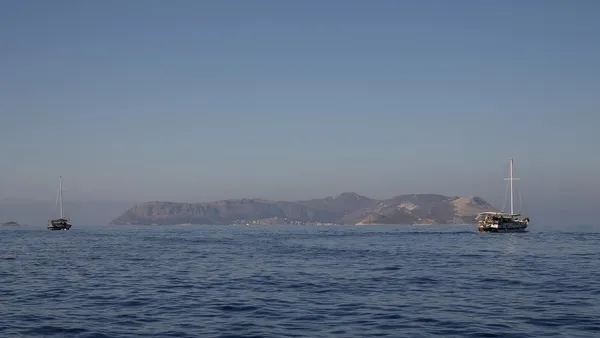 egede-yunan-dugumu-yunanistan-anlasmalari-ihlal-edip-adalari-silahlandirdigini-gizlemiyor-1654882281683.jpg Ege'de Yunan düğümü! Yunanistan haddini aşıyor! Anlaşmaları ihlal edip adaları silahlandırdıklarını gizlemiyorlar-5