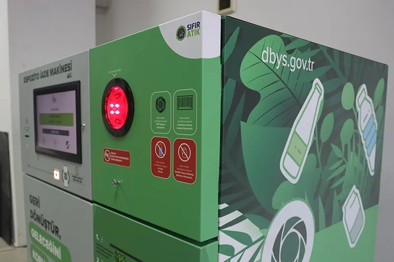 Geri dönüşüm (AA)