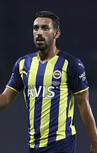 8 milyona geldi şimdiden 12 maç kaçırdı! Fenerbahçe'de İrfan Can Kahveci'nin sakatlık kabusu