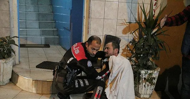 Banyo sırasında çıkan kavga kanlı bitti! Boğazından bıçaklandı