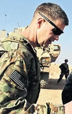 Kör müsün general?