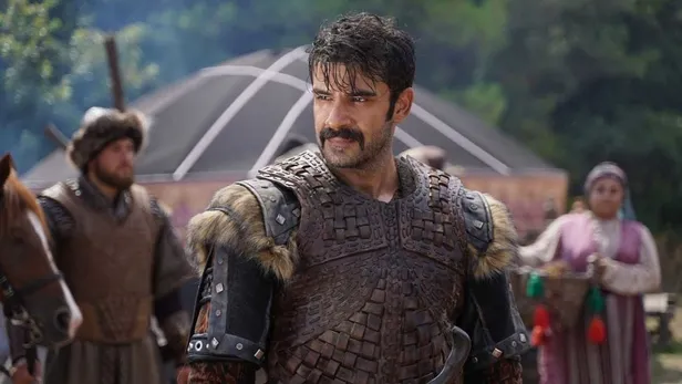 Kuruluş Osman'ın Turgut Alp'i Rüzgar Aksoy'dan çok özel açıklamalar: “Kendini adamadan ‘Kuruluş Osman’da olmana imkan yok”-4