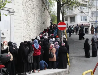 Hırka-i Şerif 2 yıl aradan sonra yine ziyarete açıldı! Binlerce kişi akın etti
